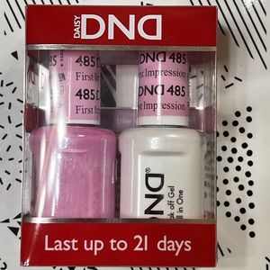 DND Soak Off Gel - All in One 485 First Impressions
